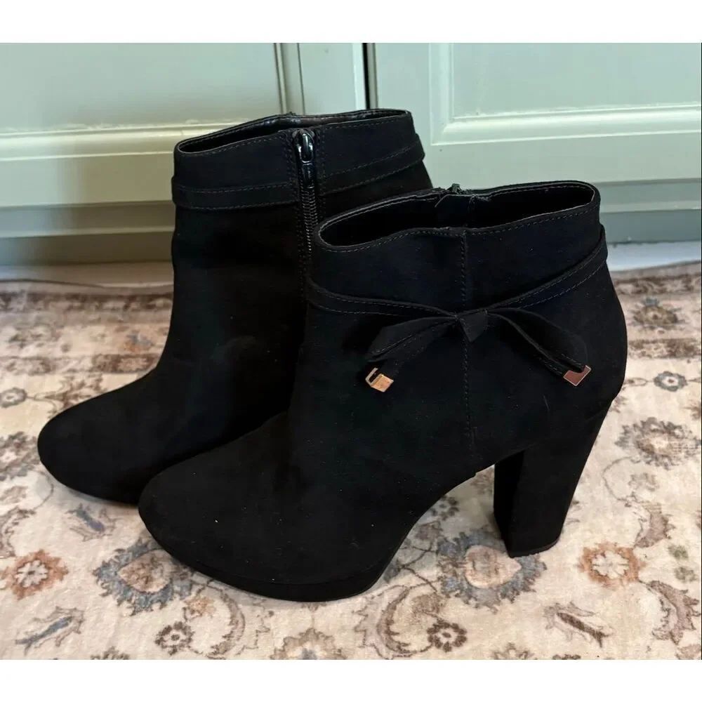 LC Lauren Conrad Womens Ankle Booties High Block Heel Boots Leche Black Size 10